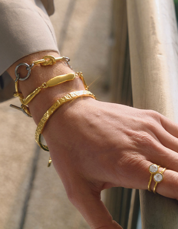 Bracelet