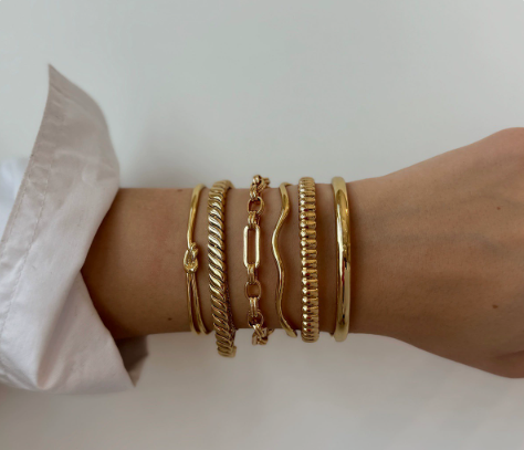 Sleek Stainless Steel Cuff – Elegant & Durable for Daily Wear