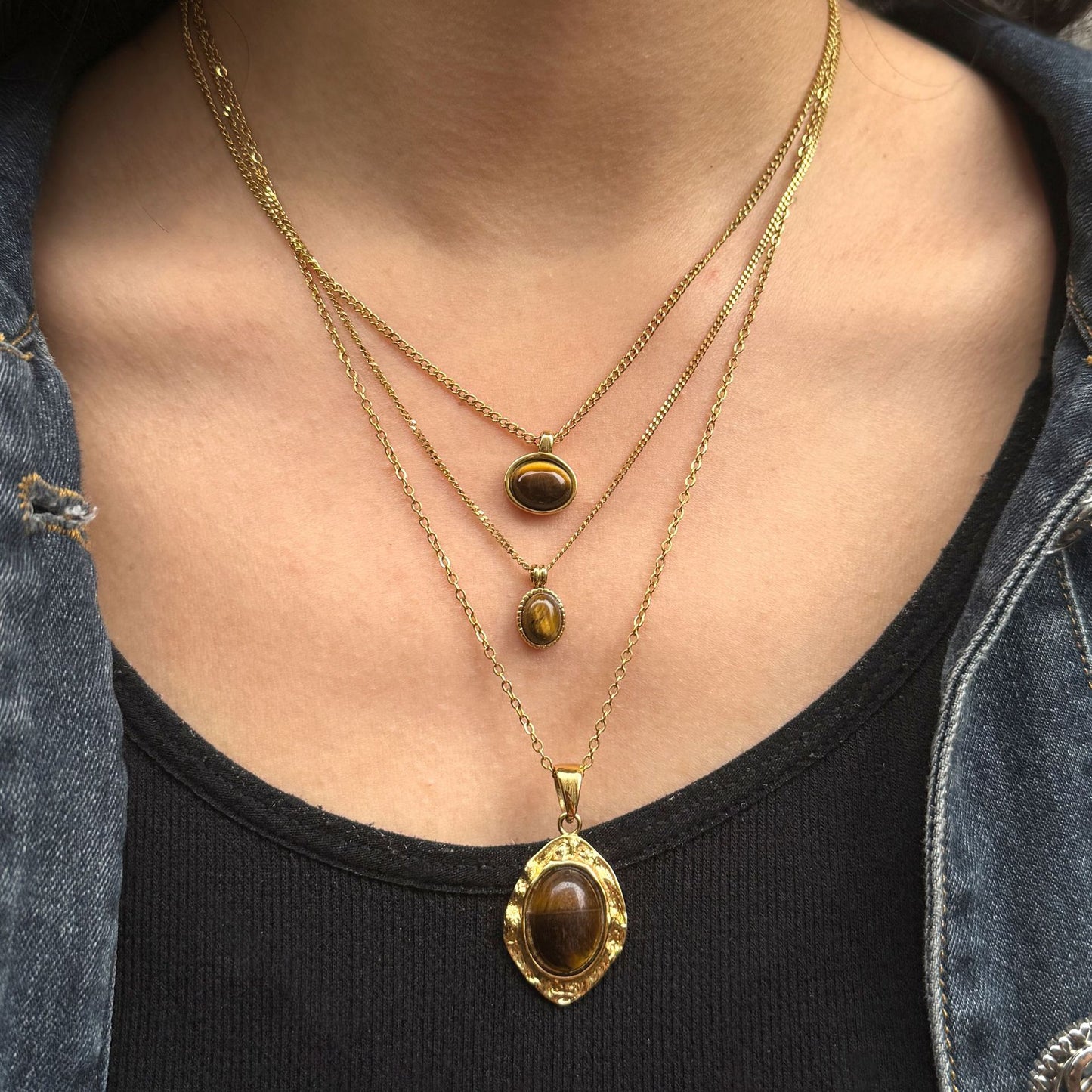 Titanium Steel Collarbone Chain – Pearl & Tiger Eye Accent