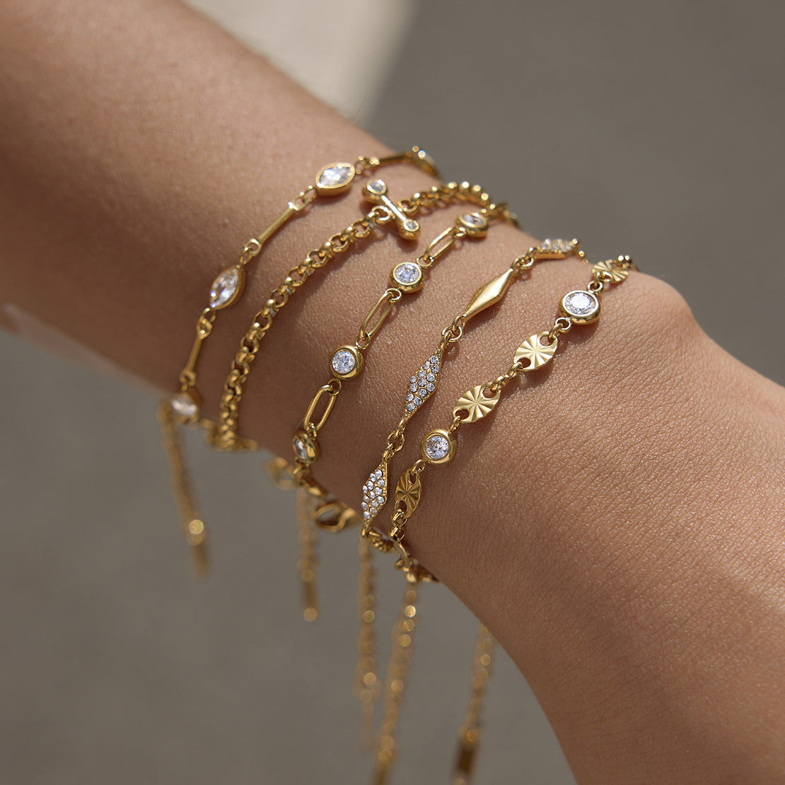 Stainless Steel Zircon Stackable Bracelet – Tarnish-Free · 18K Gold Finish