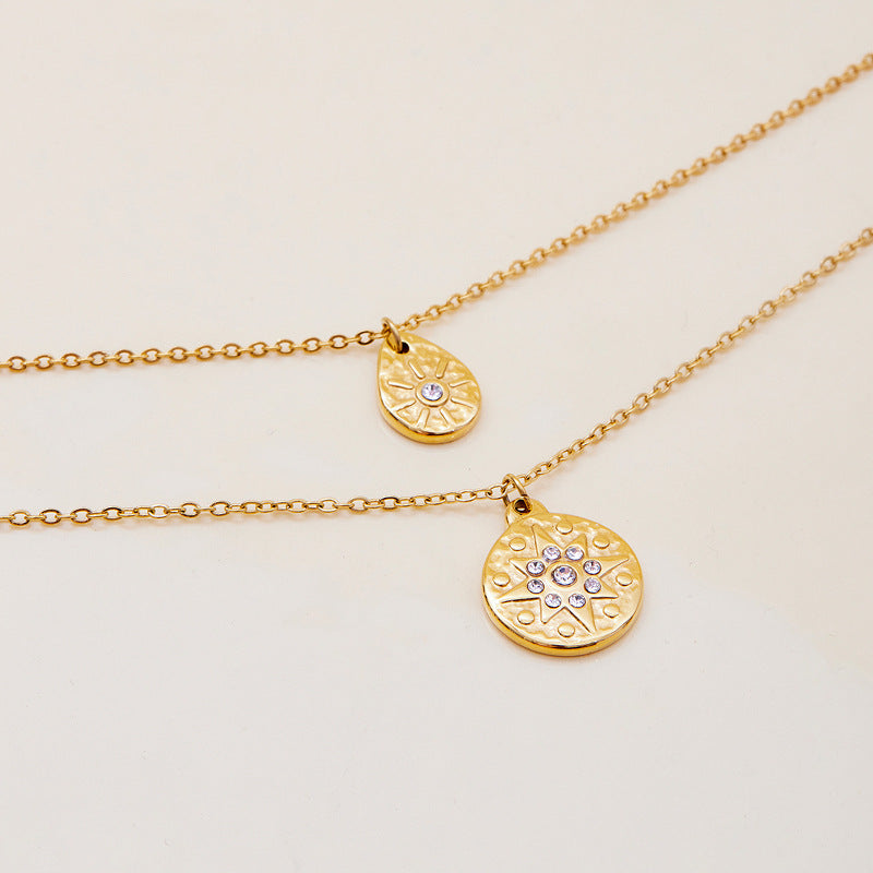 Crystal Star Pendant Necklace – Shiny & Minimalist