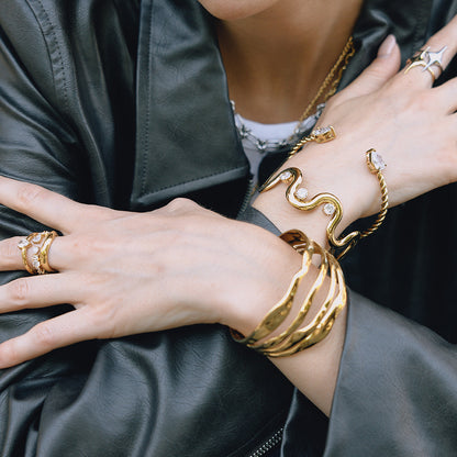 Stainless Steel Zircon Bangle – Open Design · Tarnish-Free