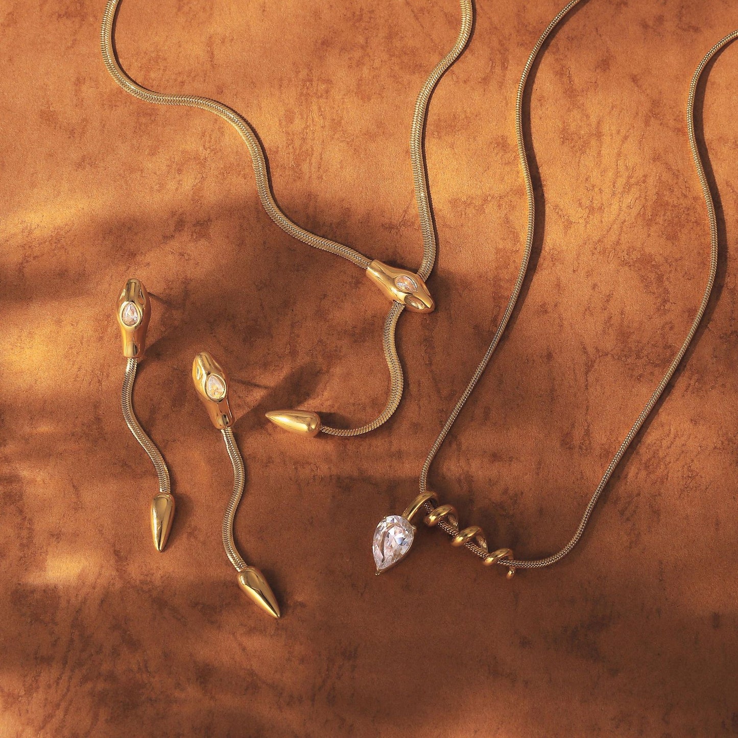 Titanium Steel Collarbone Chain – Sleek & Sparkling